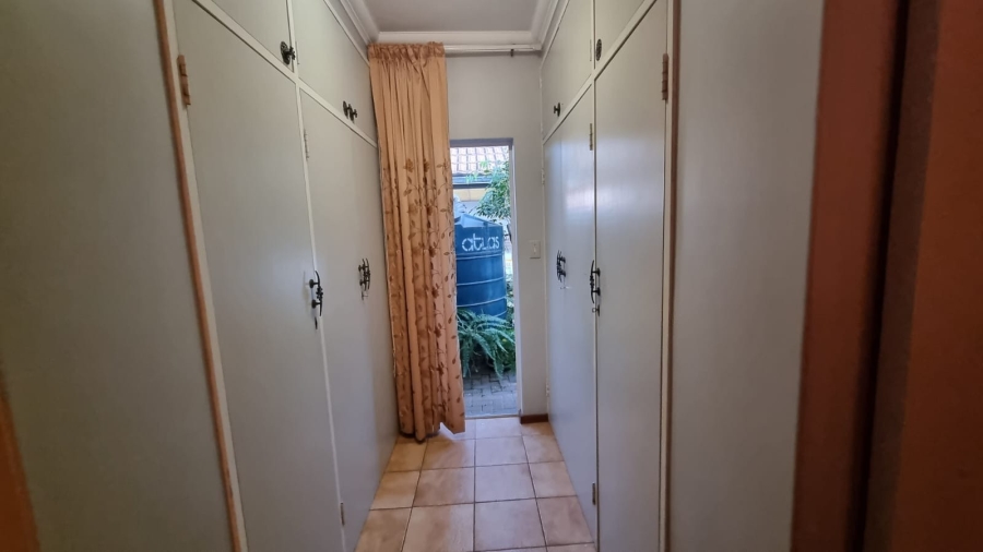 5 Bedroom Property for Sale in Neserhof North West